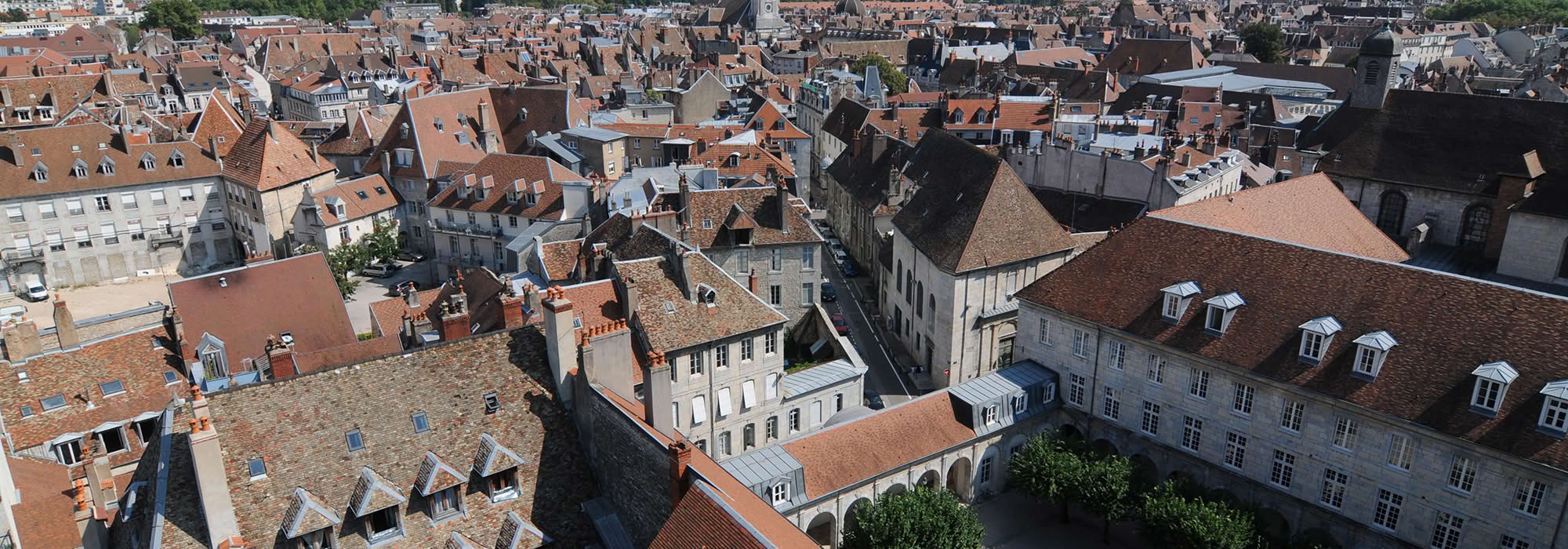 Un drone survolera le centre historique de Besançon le 9 avril